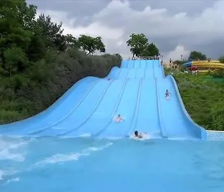 Otthonos Lakas * Kerepes