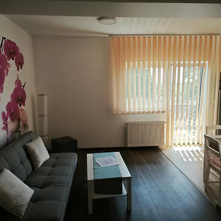 Otthonos Lakas דירה