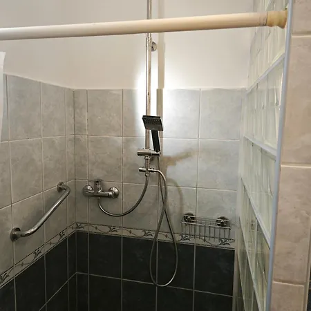 Appartement Otthonos Lakas